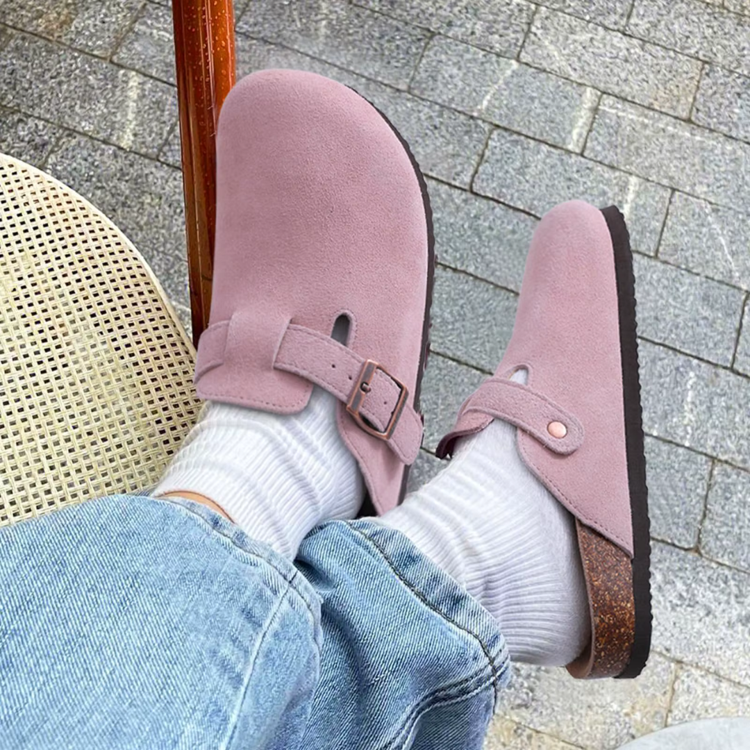 Freya | Suede Clogs – Timeless Comfort & Effortless Style